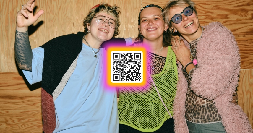 Behind the Curtain: Friendship on Taimi