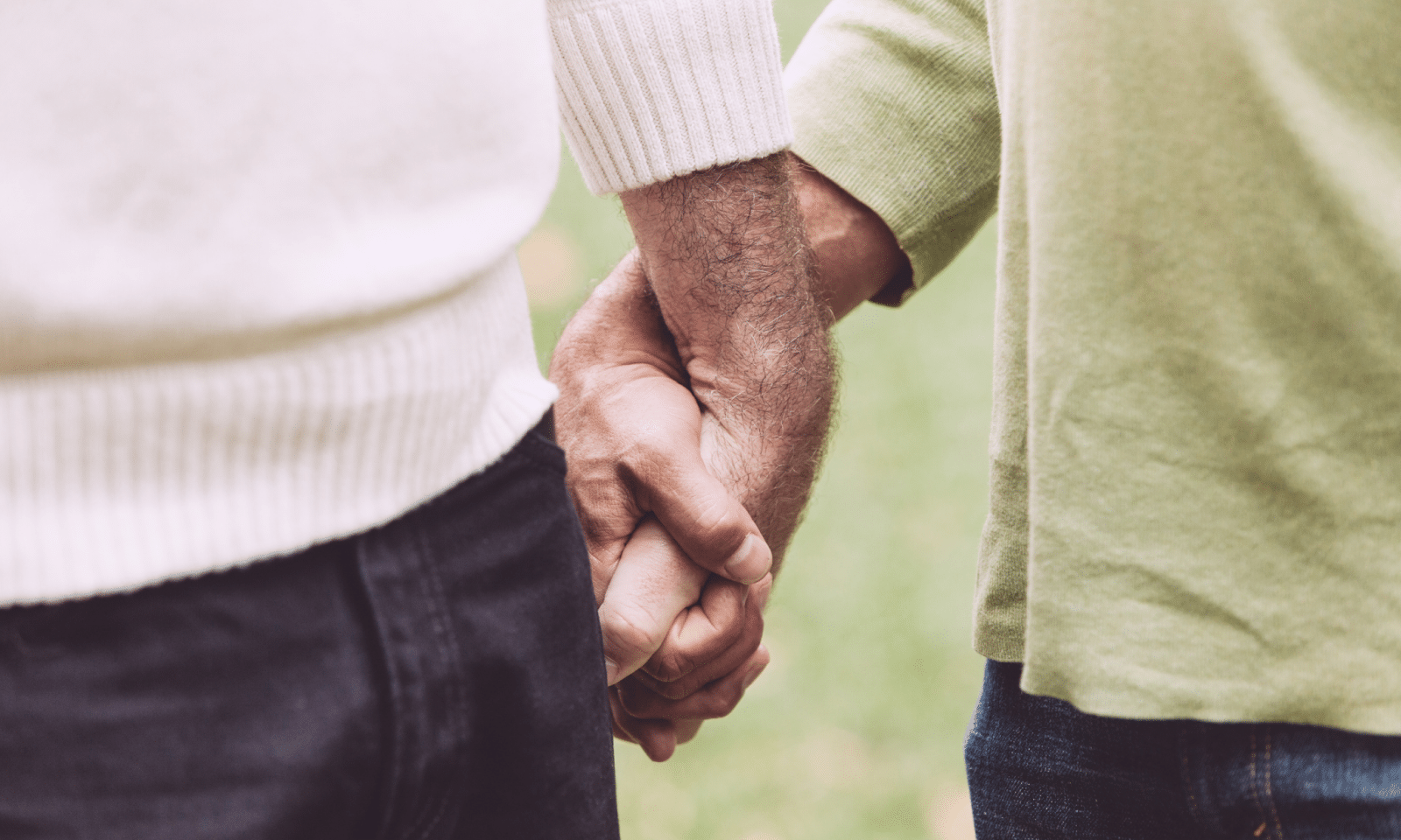 Let’s Bust the Myth That Gay Relationships Are All About Lust – Here are Just 5 Examples