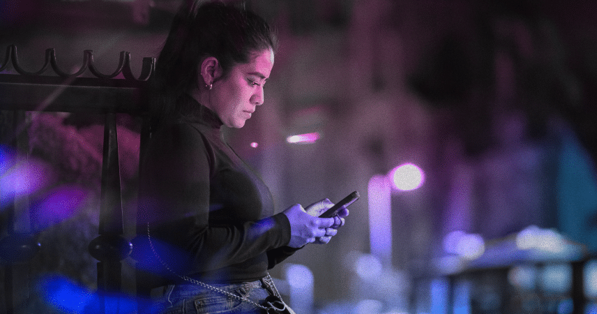 Why Dating Apps Have Nothing to Do With Your Emotional Burnout