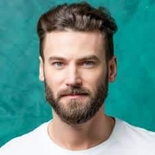 Man with a short beard style - short boxed beard credit: Braun